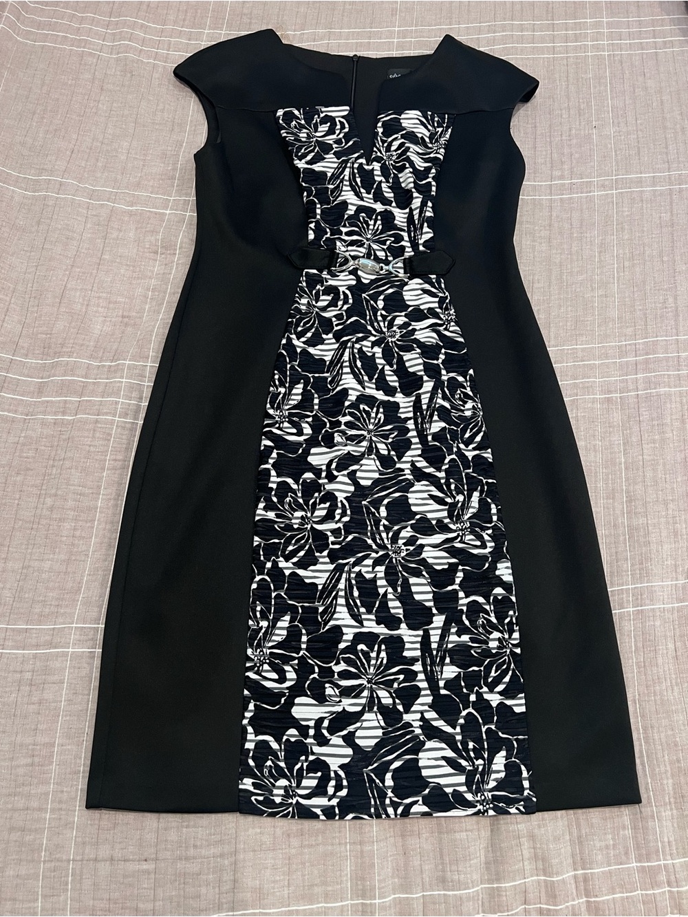 Connected Apparel Black and White Floral Panel Midi Dress